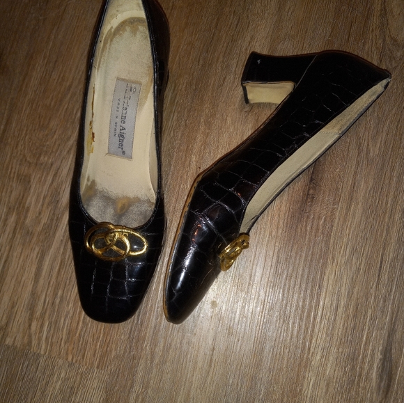 Etienne Aigner Heels - Picture 2 of 9